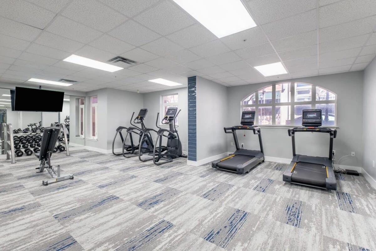 4B 3Ba Premium Family Apartment With Gym Шарлотт Екстер'єр фото