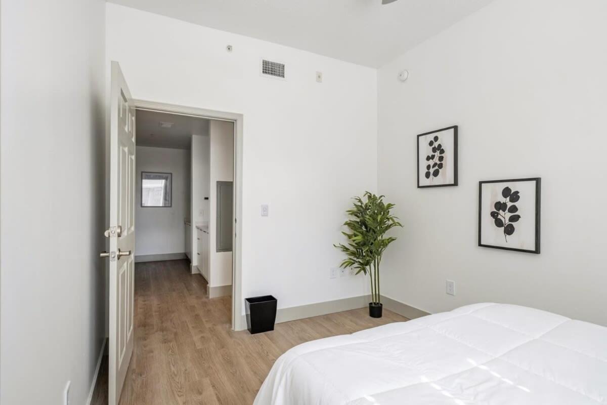 4B 3Ba Premium Family Apartment With Gym Шарлотт Екстер'єр фото